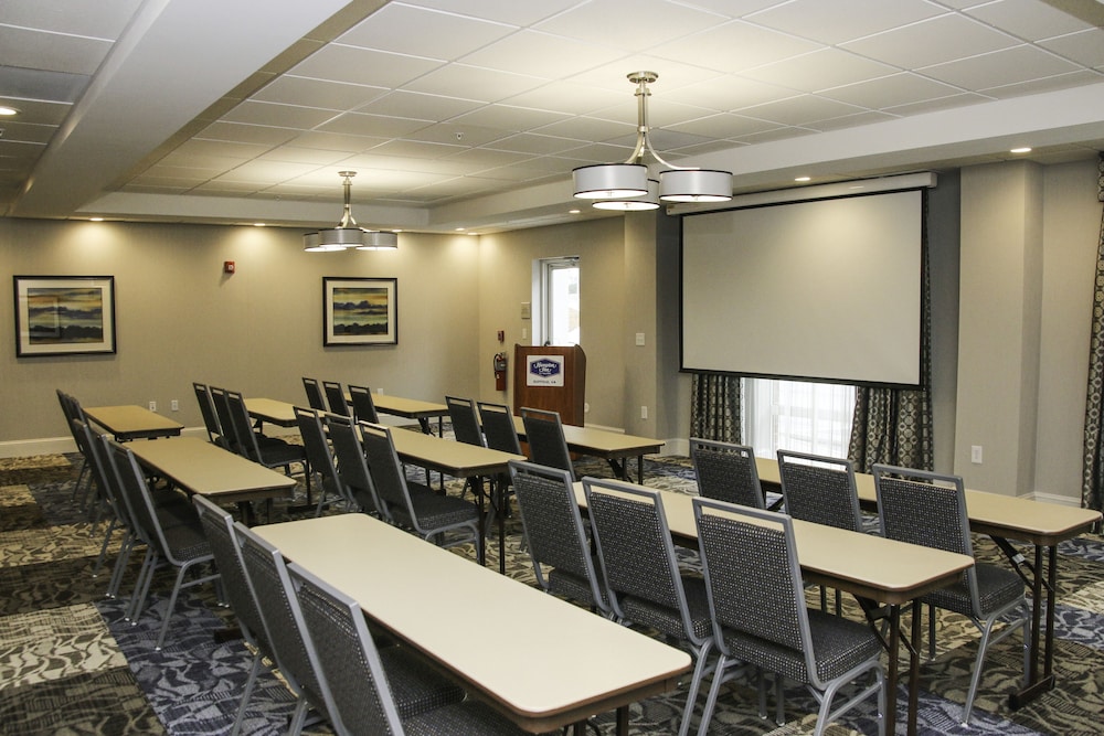 Hampton Inn Suffolk - photo 54