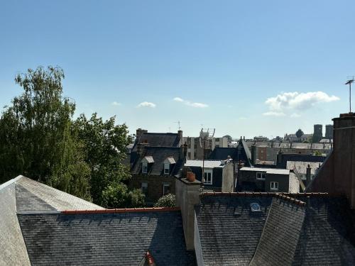 T2 Dans Le Quartier Saint Michel de Saint Brieuc Vue Sur Les Toits in Saint-Brieuc, France