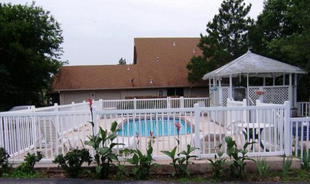 Oakhill Inn Tahlequah - photo 28