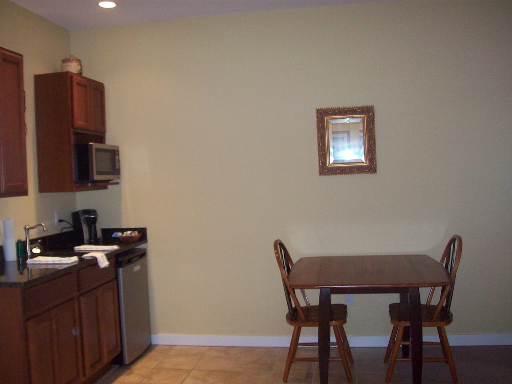 The Colonels Suites Unit 1 - photo 7