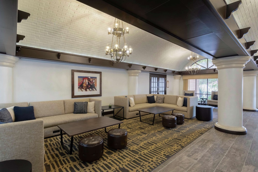 Embassy Suites by Hilton Tulsa I 44 - photo 2