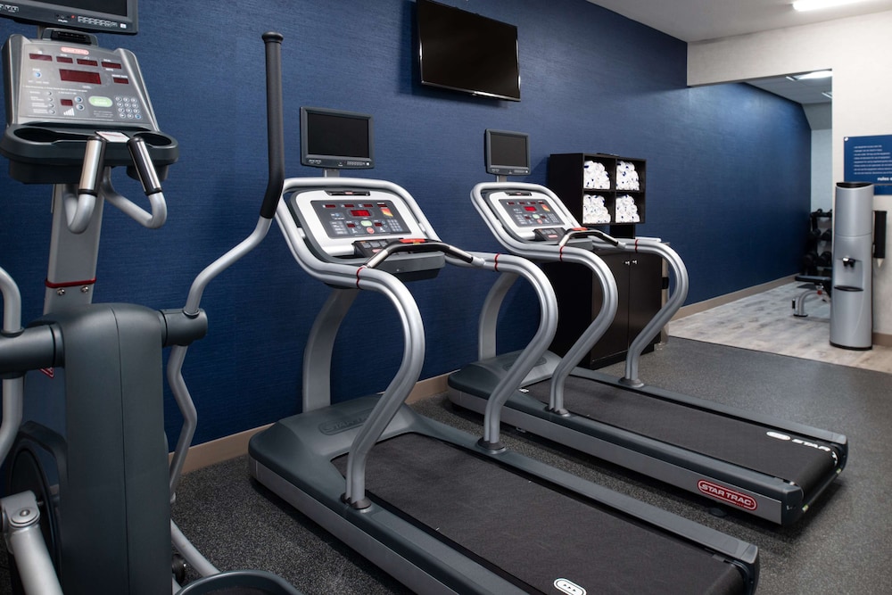 Hampton Inn Kansas City Northeast - photo 50