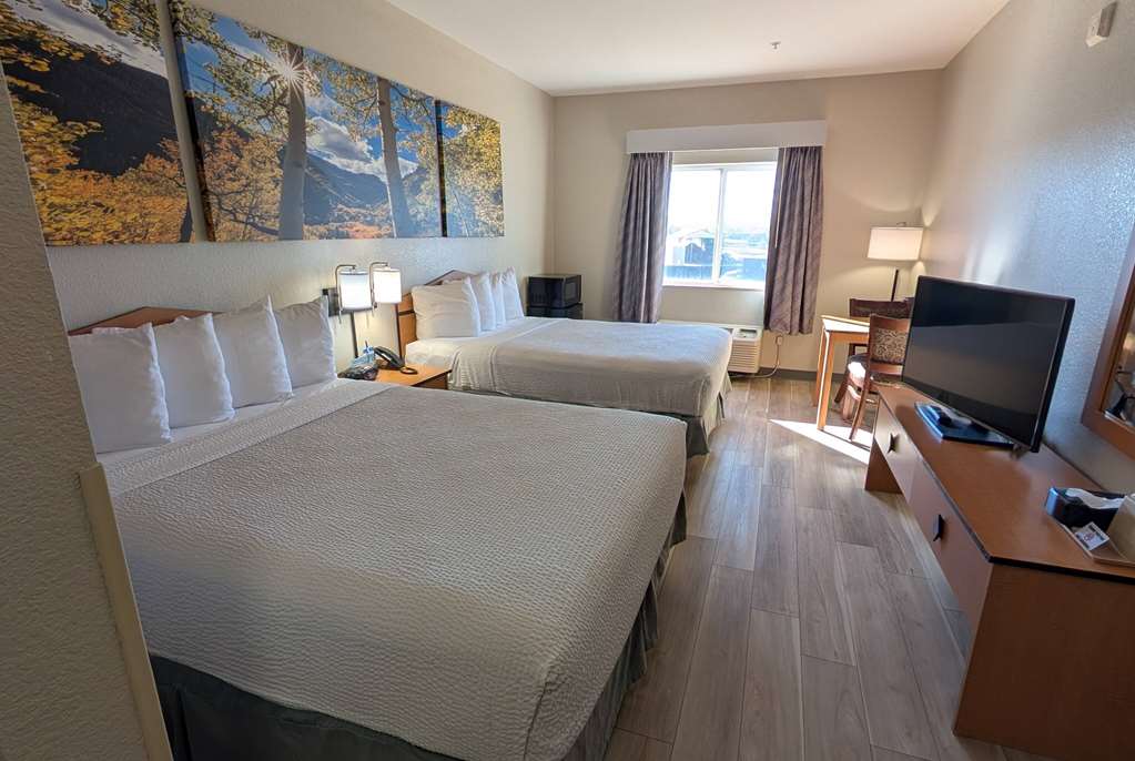 Days Inn & Suites by Wyndham Castle Rock - photo 37