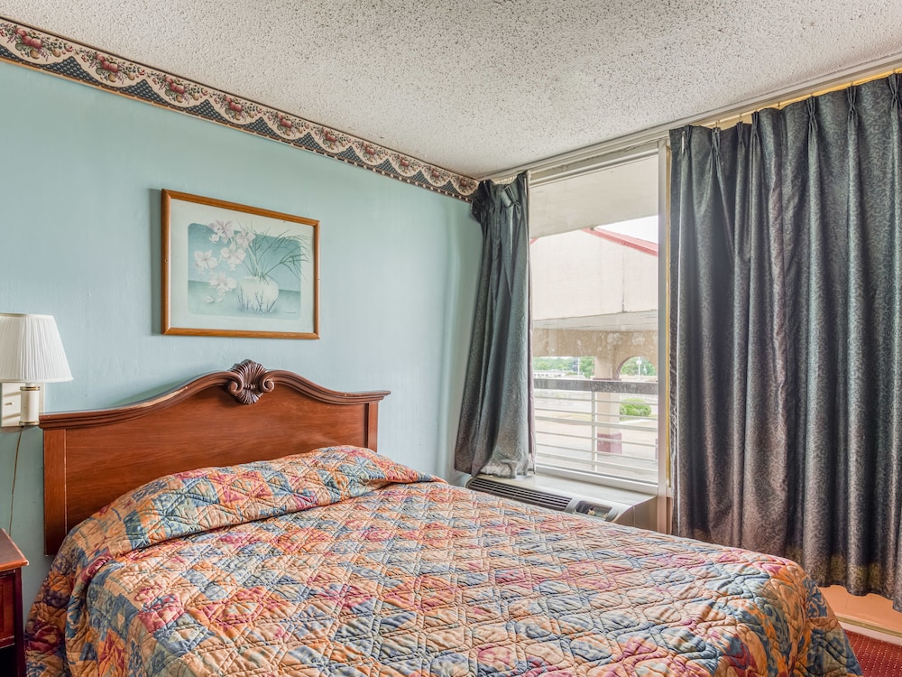 OYO Hotel Jackson North I 55 - photo 15