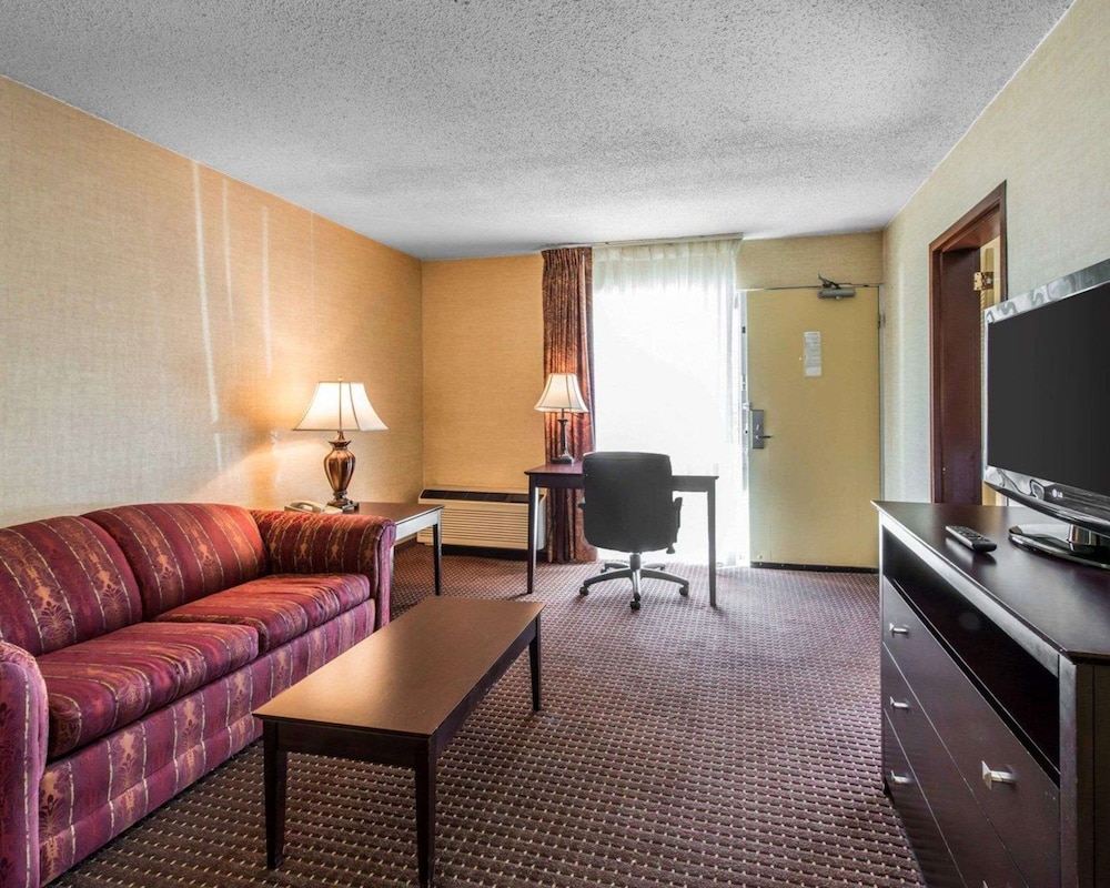 Quality Inn & Suites Erie near Casino - photo 15