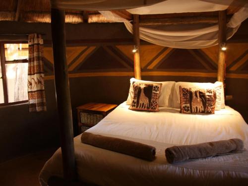 Discovery Bed and Breakfast — 4-Star Luxury Hotel in Maun, Botswana