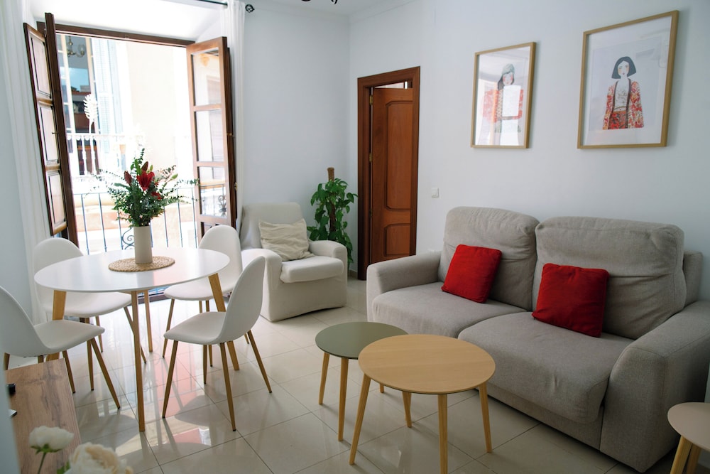 El Marqués San Juan 1 — 4-Star Luxury Hotel in Malaga, Spain