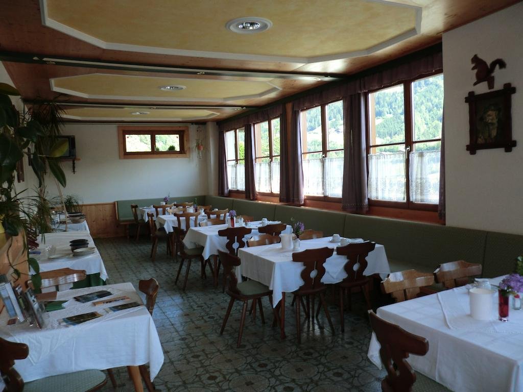 Weisses Rössel Cavallo Bianco — Werfen — photo 4