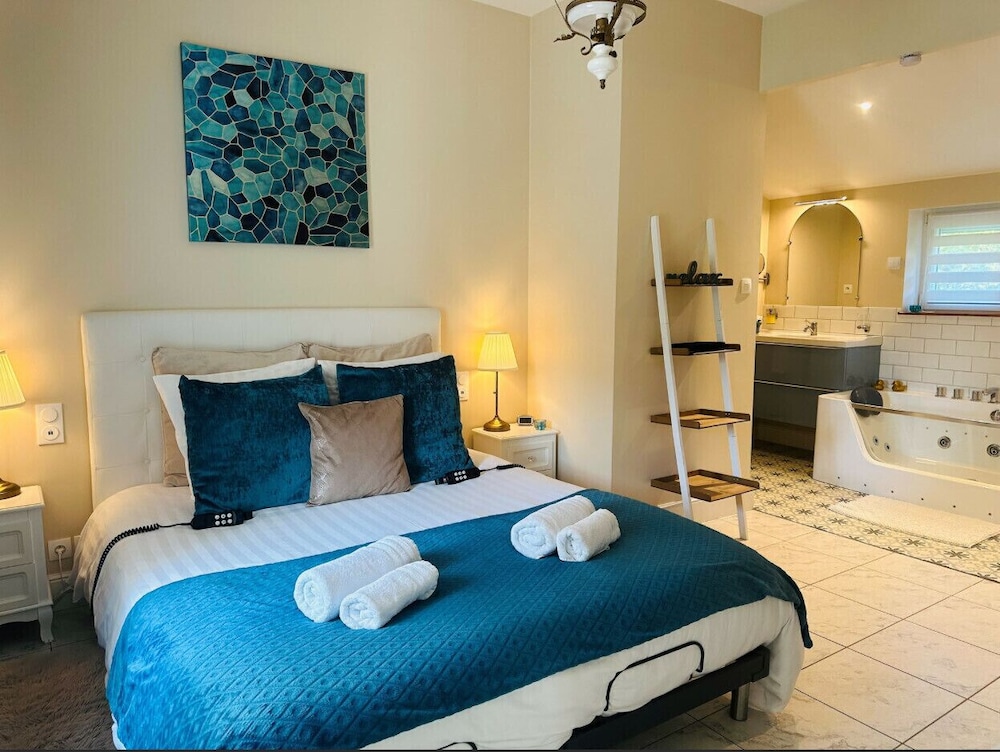 Au domaine du Pré Dieu — 4-Star Luxury Hotel in Crecy-Sur-Serre, France