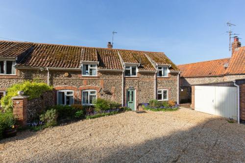 Flint Cottage — 4-Star Luxury Hotel in Mundesley, United Kingdom