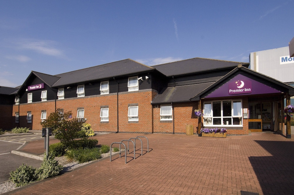 Premier Inn Swansea North in Swansea, United Kingdom