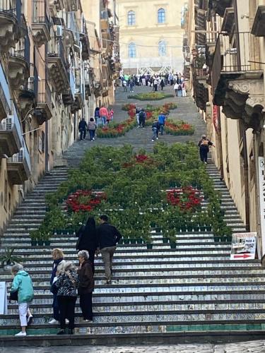 B&B Con Cucina La Ninfea — 4-Star Luxury Hotel in Caltagirone, Italy