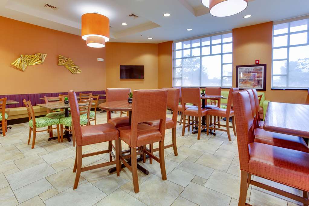 Drury Inn & Suites West Des Moines - photo 9