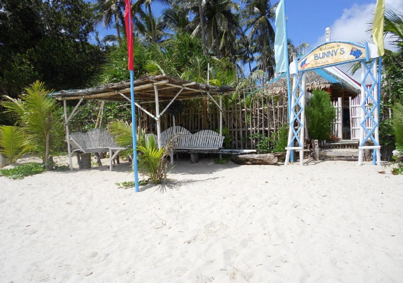 Bunny's Beach Resort — hotel in Pandan