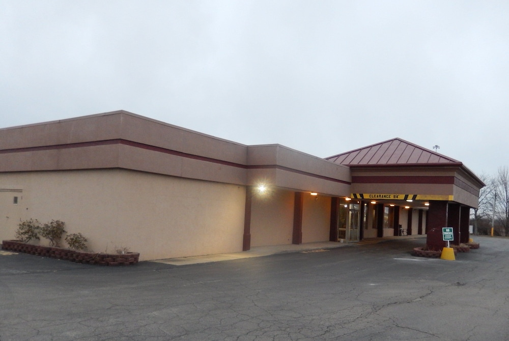Red Roof Inn Ashtabula Austinburg - featured photo