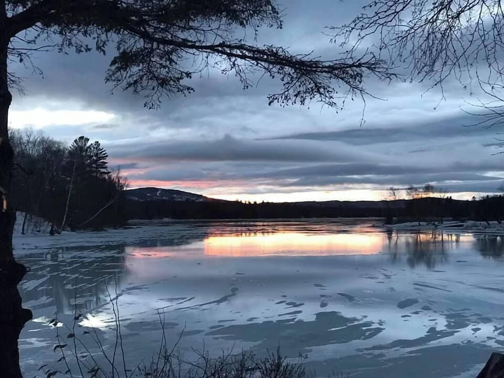 Leapin Lenas - last minute hotel in Monson