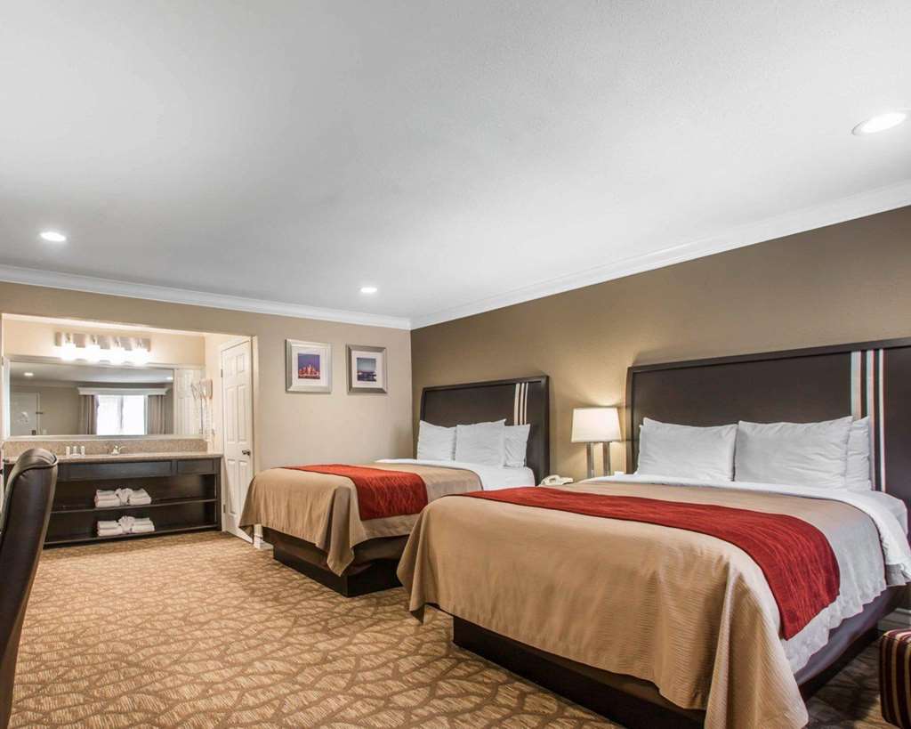 Quality Inn Downey - photo 17