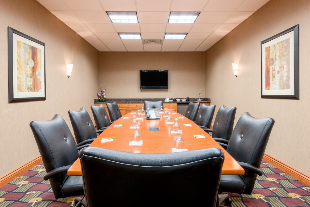 Holiday Inn & Suites Grand Junction by IHG - photo 44