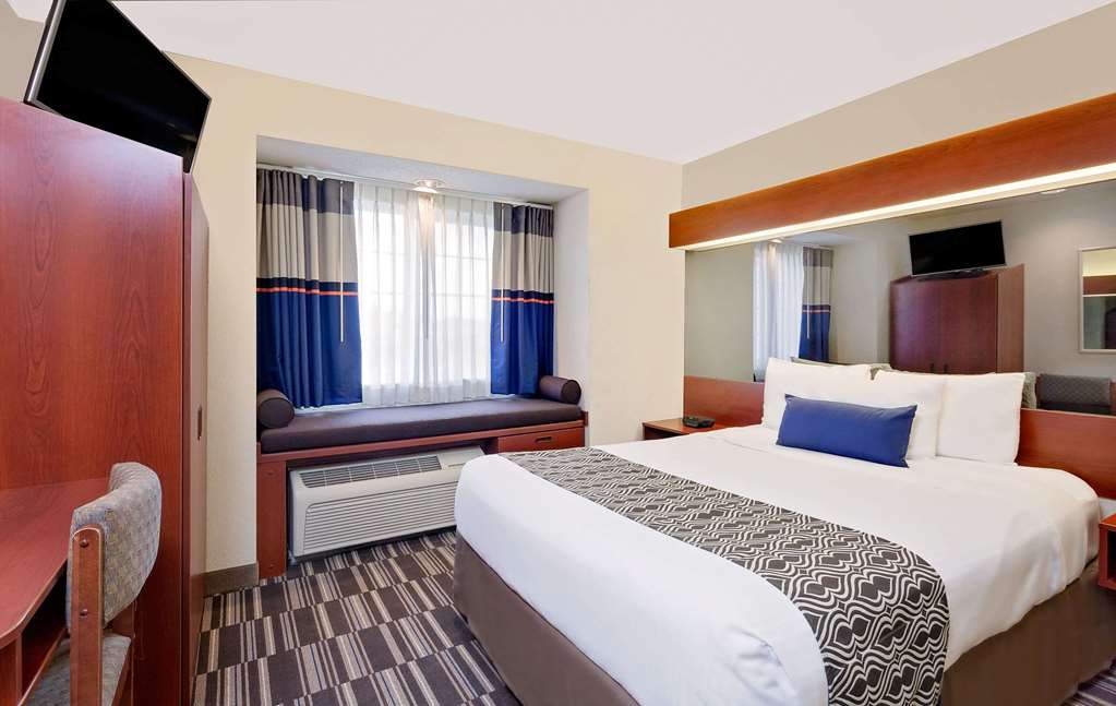 Microtel Inn & Suites by Wyndham Middletown - photo 12