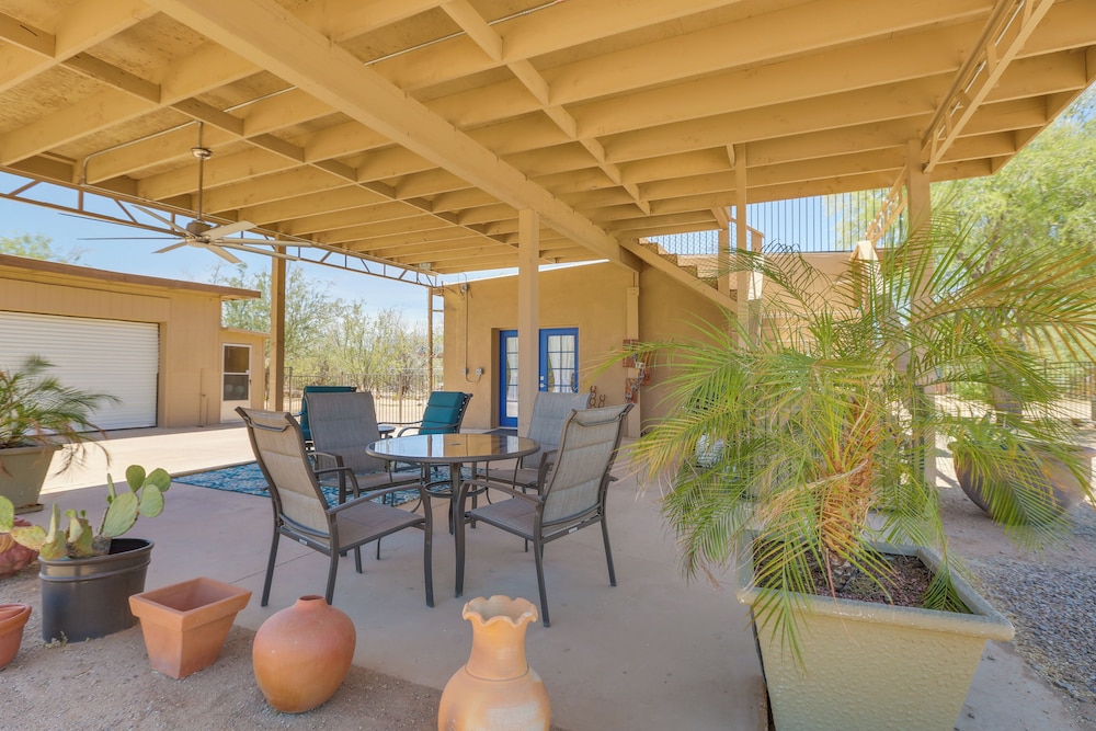 Oro Valley Retreat w Pool Spa & Rooftop Views - photo 16