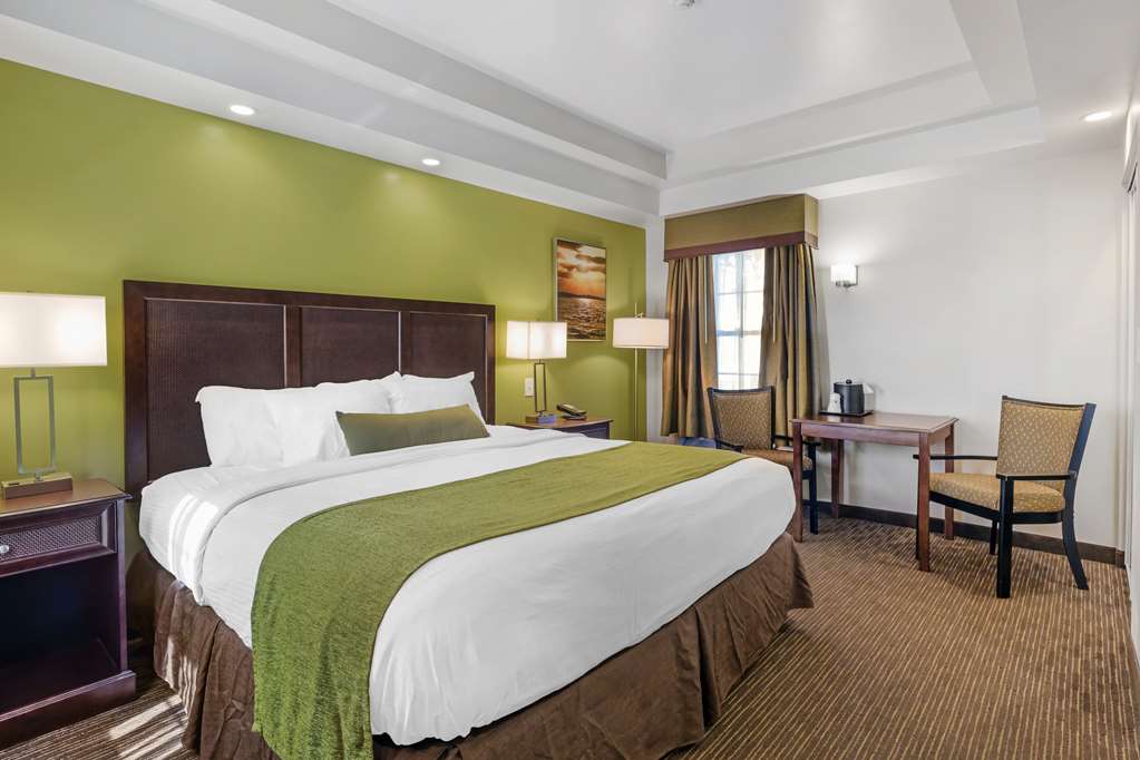 Best Western Plus Cold Spring - photo 30