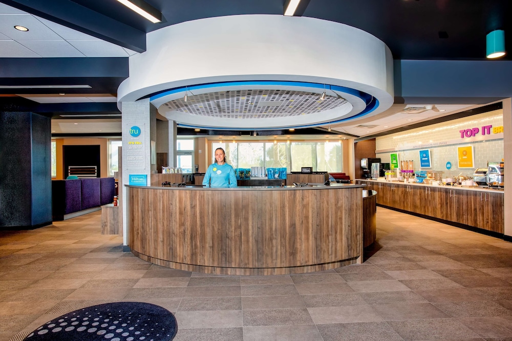 Tru by Hilton Port St. Lucie Tradition - photo 4