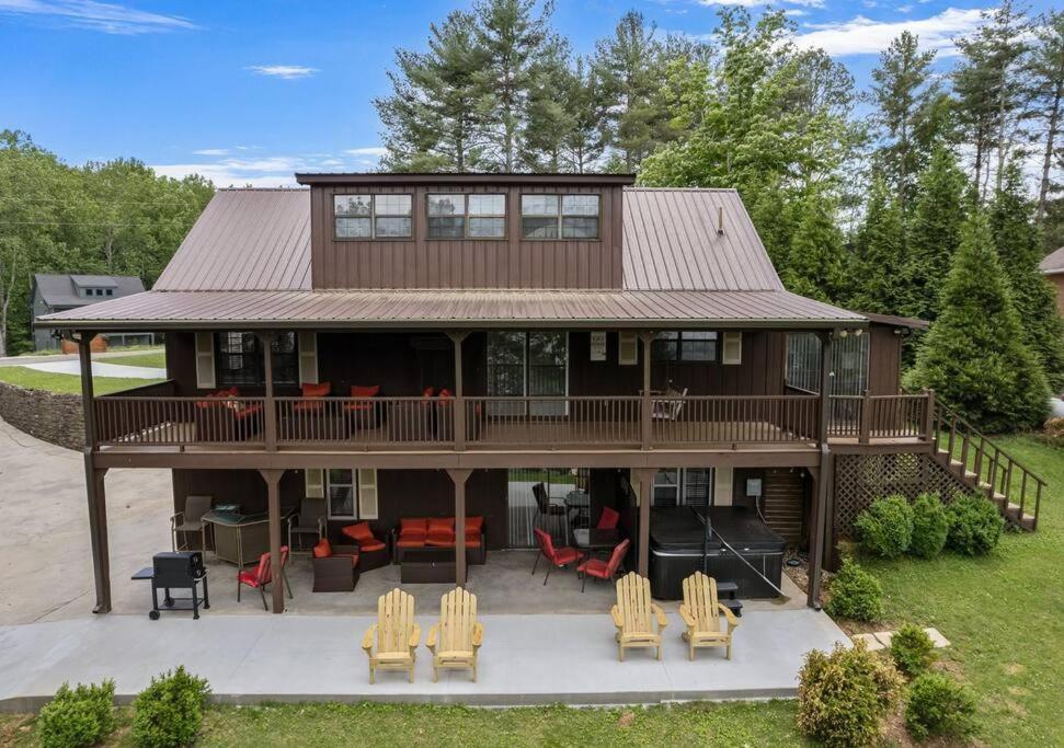 Reflection Bay in Winchester, United States