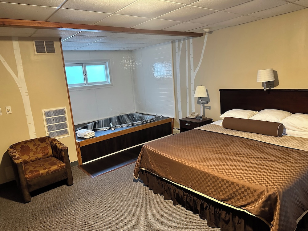 Cedar Hill Lodge - photo 24