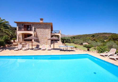 Villa Plomera — 4-Star Luxury Hotel in Pollenca, Spain
