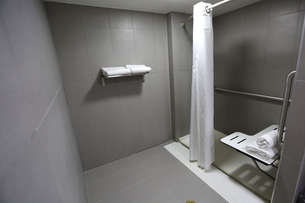 Holiday Inn Chicago O'Hare Area by IHG - photo 33