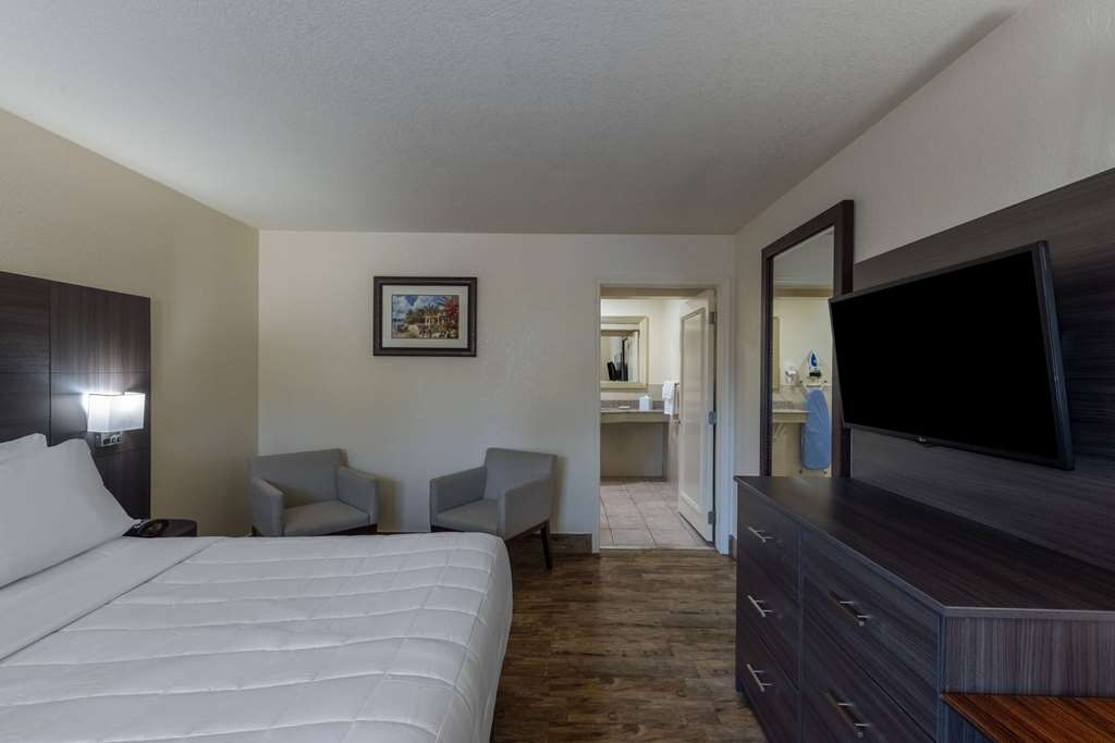 Travelodge by Wyndham Florida City Homestead Everglades - photo 18