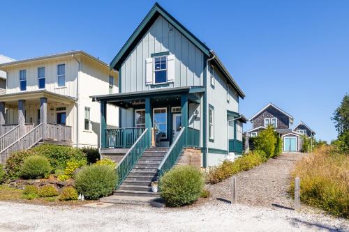 18 Summers by Seabrook Hospitality in Huntington Beach, United States