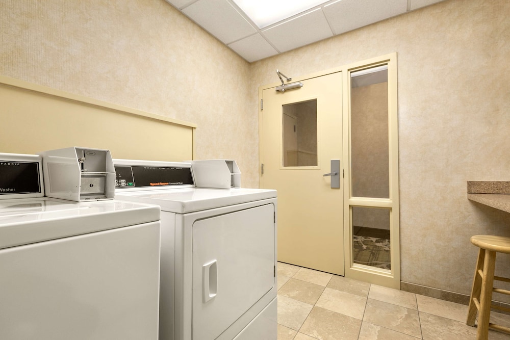 Hampton Inn Dover - photo 17