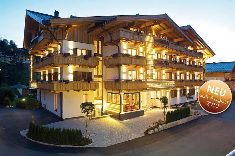 Hotel Lohningerhof — 4-Star Luxury Hotel in Maria Alm Am Steinernen Meer, Austria