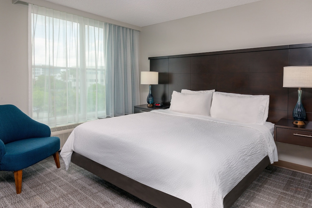 Staybridge Suites Miami Doral Area by IHG - photo 6