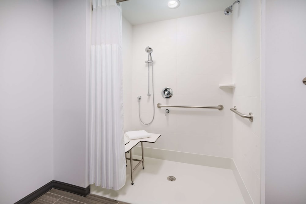 Hilton Garden Inn Apopka City Center - photo 22