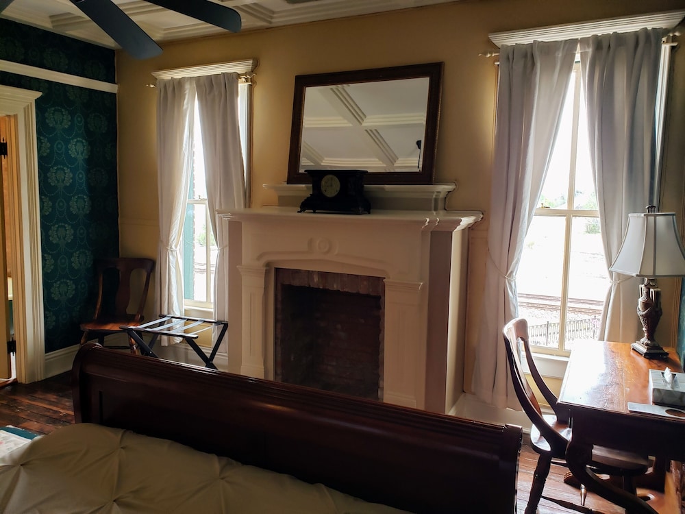 Iron Horse Hotel - photo 51