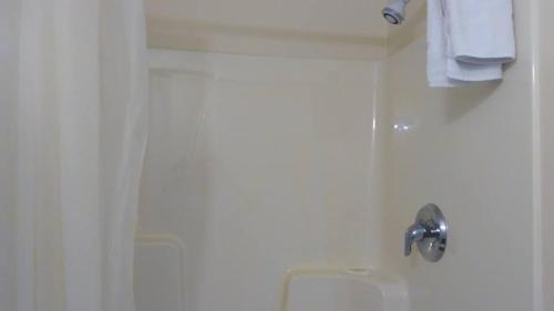 Motel Lakewood Inc. - photo 7