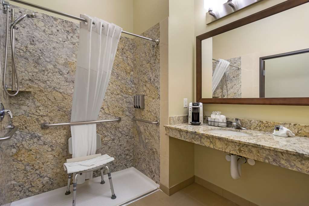 Best Western Plus Lacey Inn & Suites - photo 23