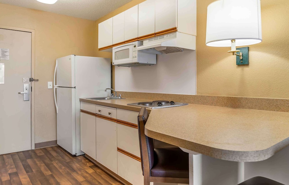 Extended Stay America Detroit Auburn Hills University Dr - photo 16