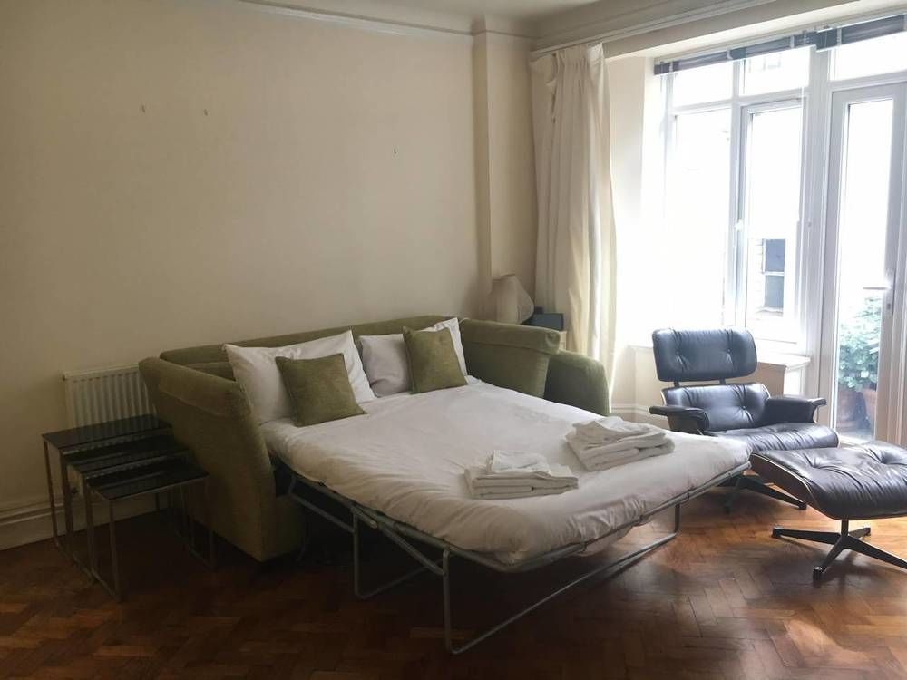 Airy 2 bed 2bath Flat Close to Oxford St