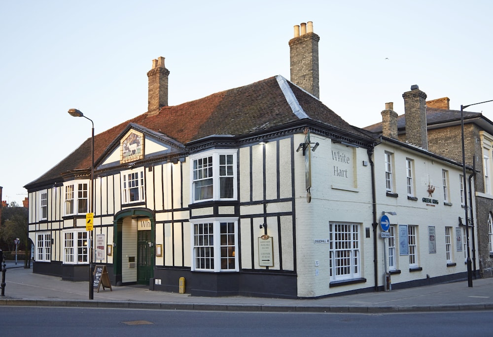 White Hart Hotel by Greene King Inns - carbon neutral hotel in Braintree