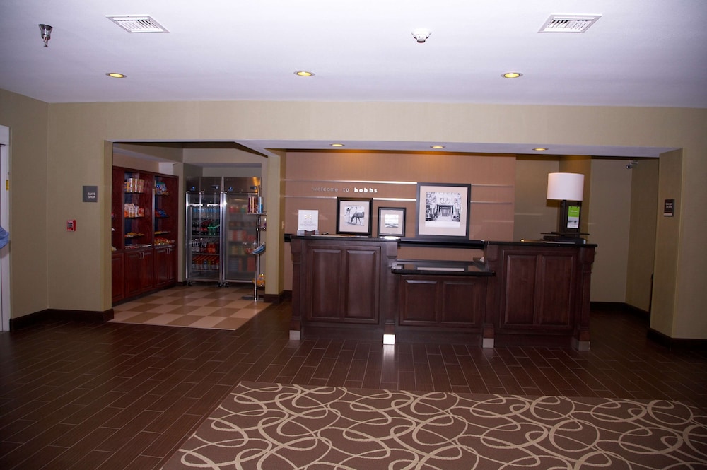 Hampton Inn and Suites Hobbs - photo 2
