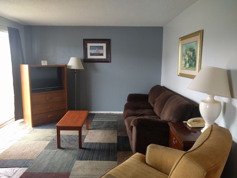Ocean Shores Inn & Suites - photo 29