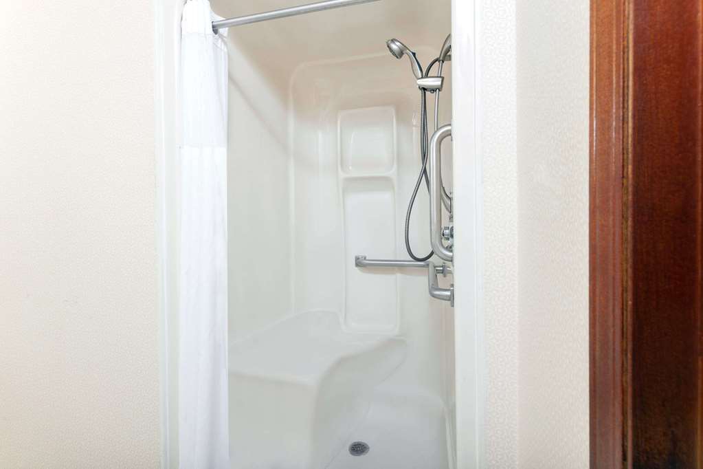 Days Inn by Wyndham Maumee Toledo - photo 10