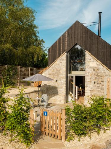 The Old Winery Cottage No1 — 4-Star Luxury Hotel in Shepton Mallet, United Kingdom