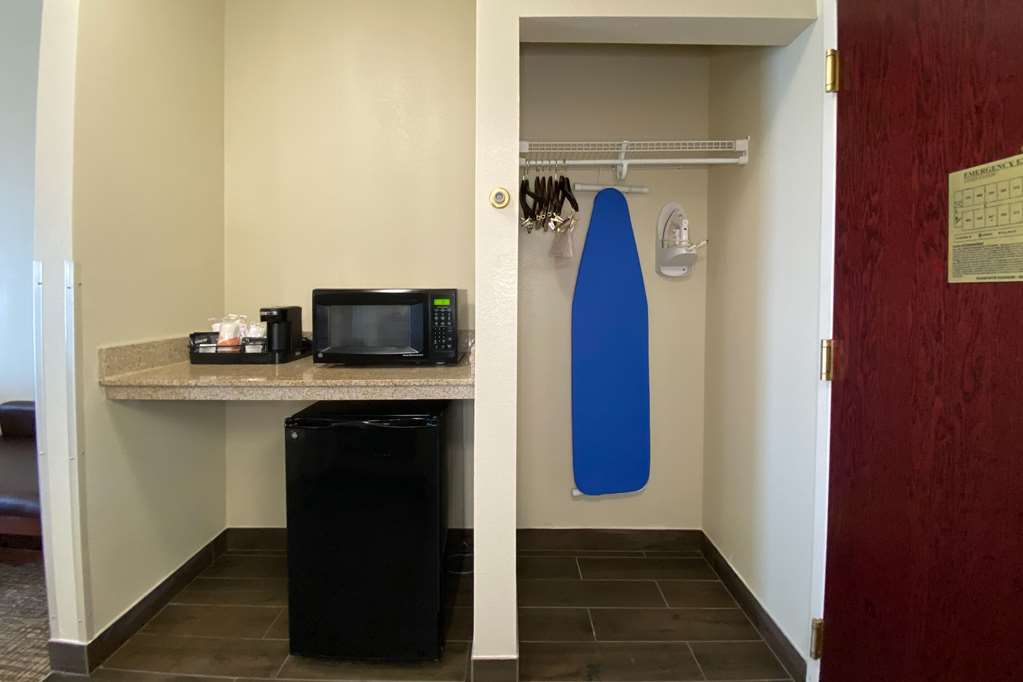 Comfort Inn East Windsor Springfield - photo 13