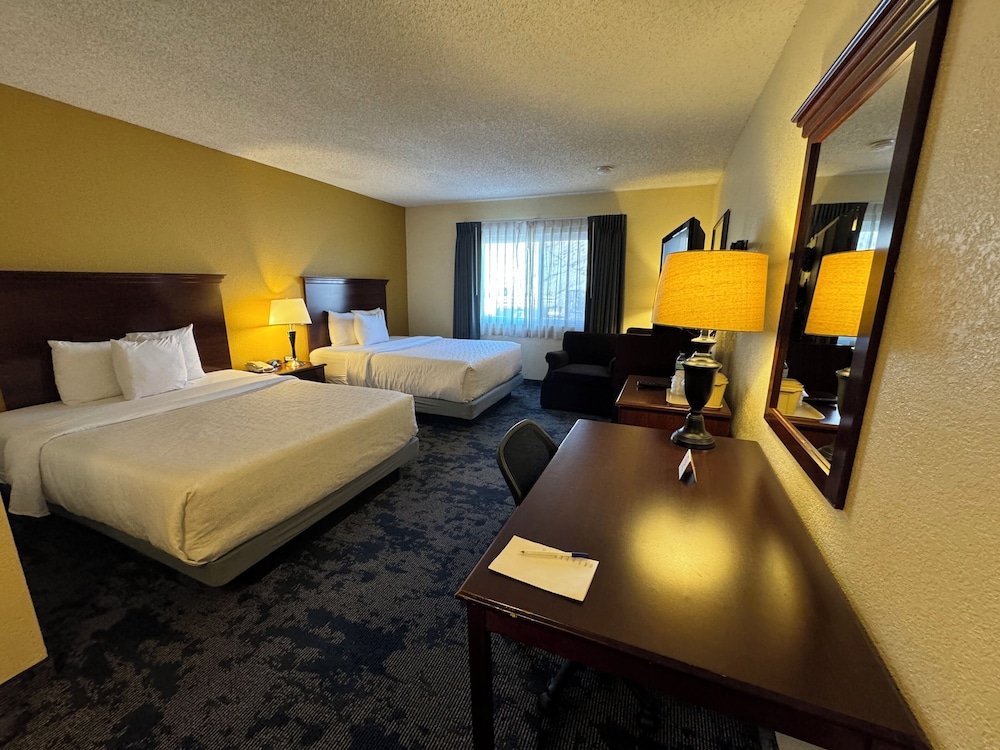 Quality Hotel Americana Nogales - photo 7