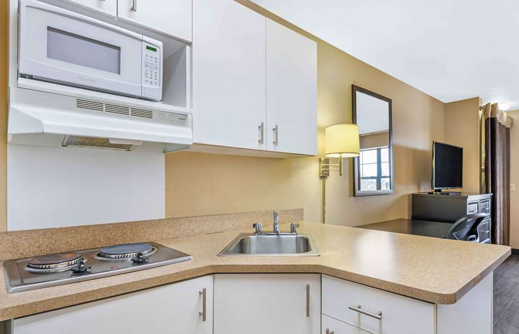 Extended Stay America Suites Minneapolis Woodbury - photo 12