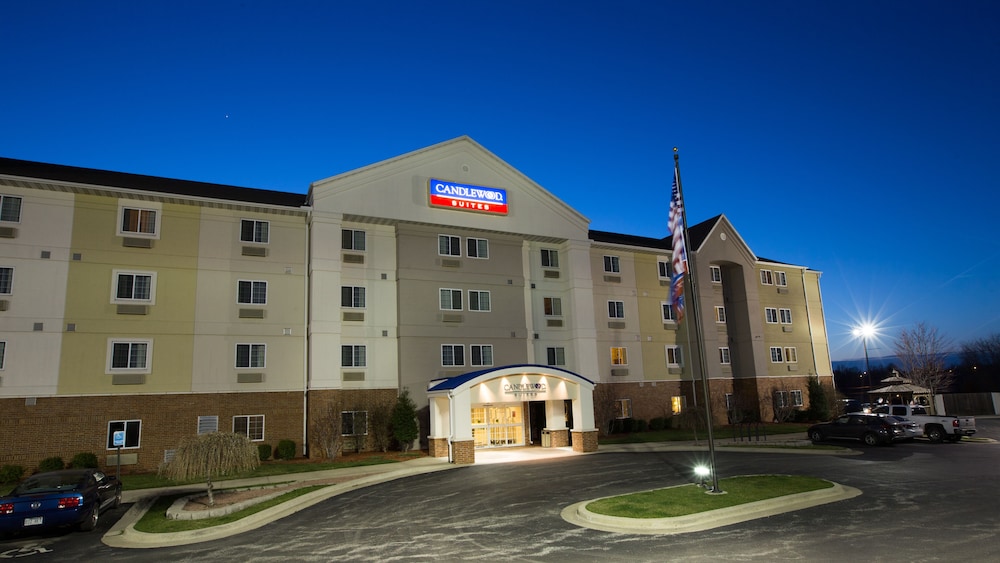 Candlewood Suites Springfield Medical District - photo 27